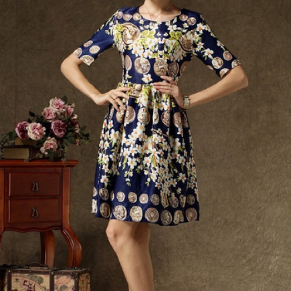 Dress - Picture 3 of 3