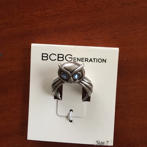 Ring - Picture 2 of 4