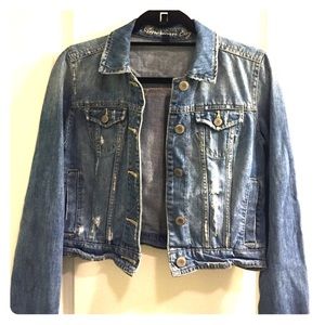 Cropped denim jacket