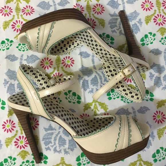 Ankle Strap Platform Shoes