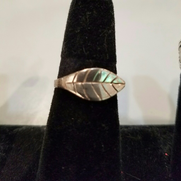 Leaf ring