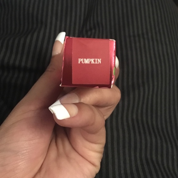 Lime Crime velvetines - Picture 2 of 3