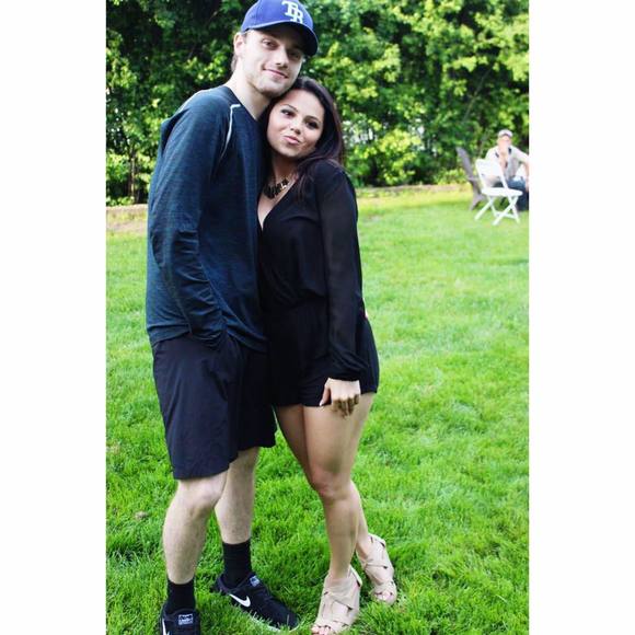 Meet your Posher, Olivia - Picture 1 of 1