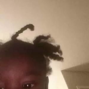 Meet your Posher, Nadia