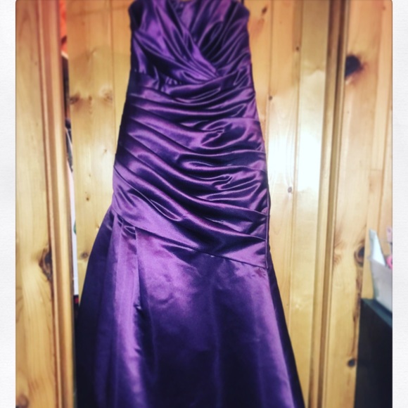 ✳️ Formal Dress - Picture 2 of 3