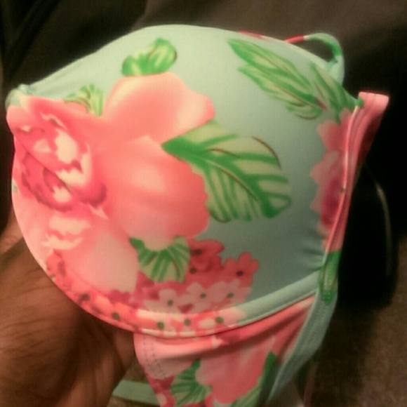 Fiji Floral Print Underwired Bikini Top - Boohoo - Picture 2 of 4