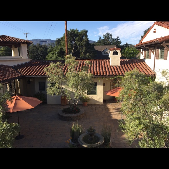 Meet your Posher, Hanna - Picture 2 of 2