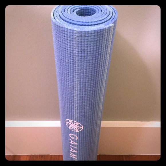 Standard length yoga mat.