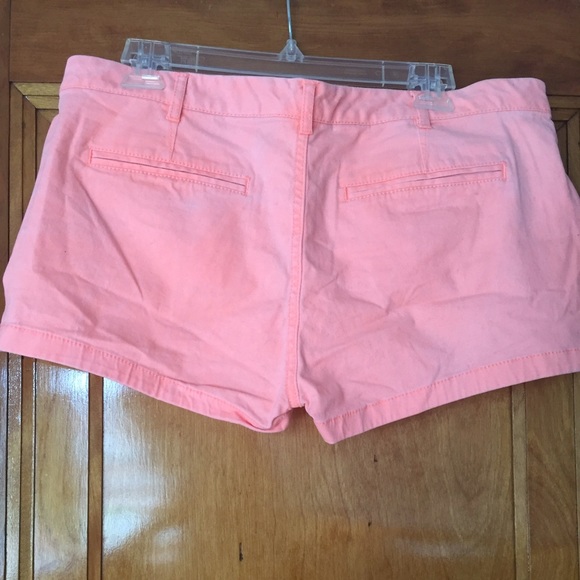 EXPRESS SIZE 10 CORAL SHORTS