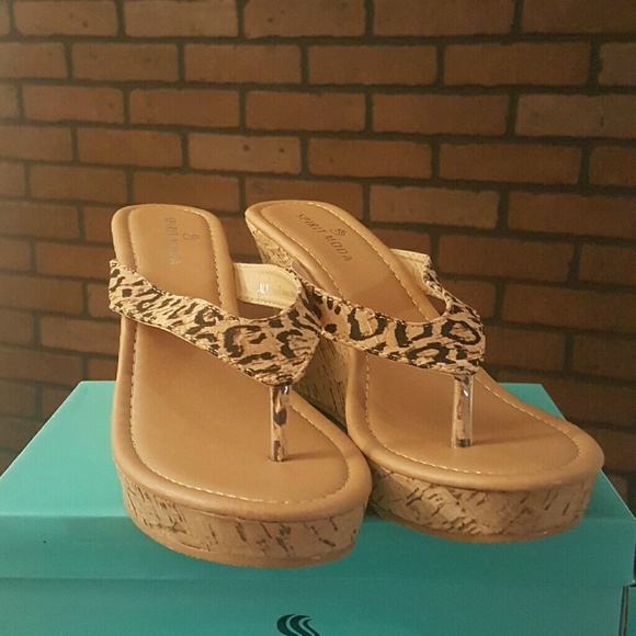 Adorable flip flop animal print wedges