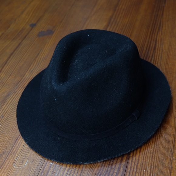 Black felt hat