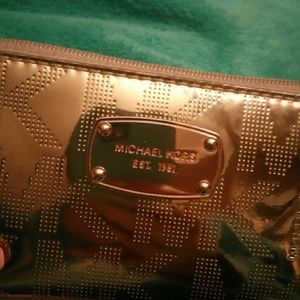 Michael Kors Rose Gold Wallet! !