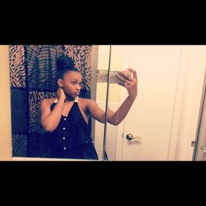 Meet your Posher, Celia