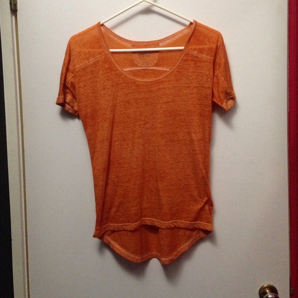 orange shirt