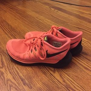 Women's Nike free run 5.0