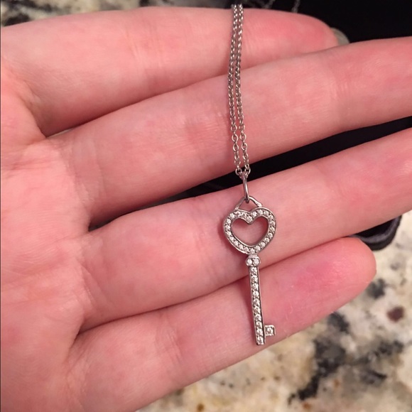 ⚠️Tiffany & Co. Diamond Platinum charm necklace - Picture 2 of 4