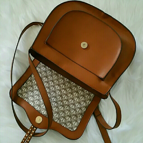 STEVE MADDEN CROSSBAG/ SADDLE BAG - Picture 3 of 4