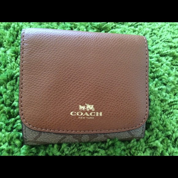 Coach Tri-Fold Wallet F53837