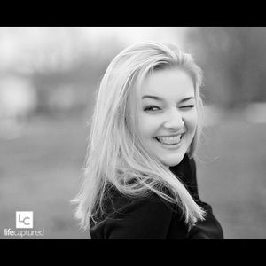 Meet your Posher, Laurel