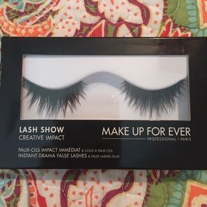 MAKEUP FOREVER FALSE LASHES