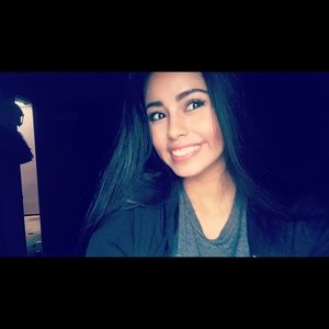 Meet your Posher, Clarissa