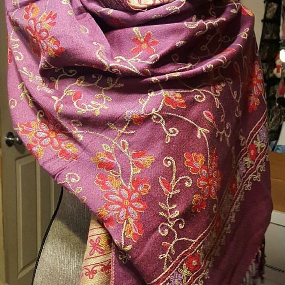Wrap - Picture 2 of 3