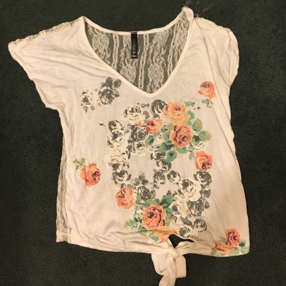 Full tilt (tillys) blouse