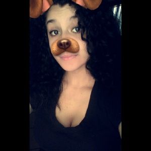 Meet your Posher, Elia