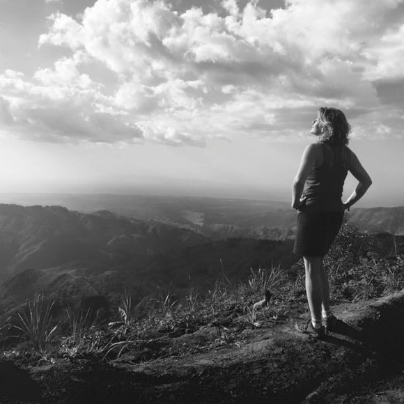 Meet your Posher, Allison - Picture 1 of 1