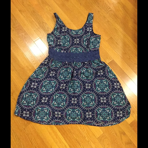 Xhilaration Dress size large