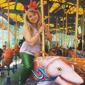 Meet your Posher, Hope