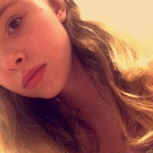 Meet your Posher, Isabel