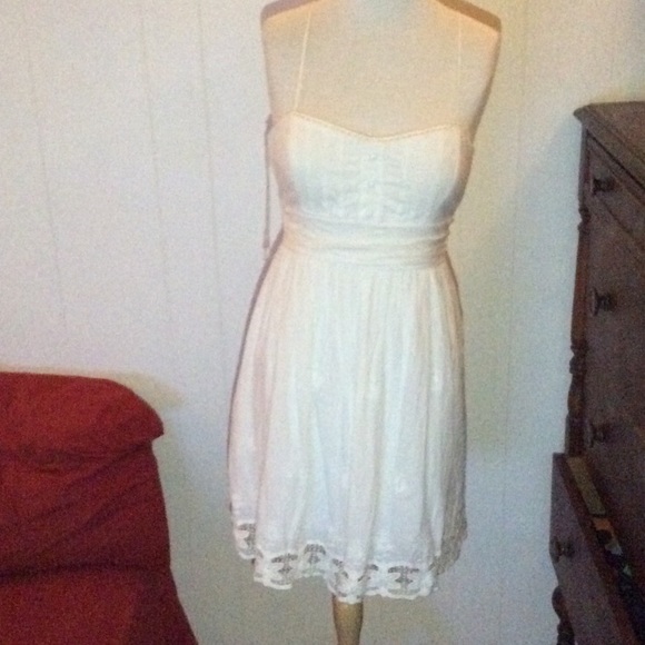 White spaghetti strap summer dress