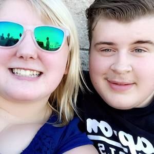 Meet your Posher, Brook susanne