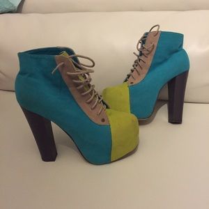 Chunky heels