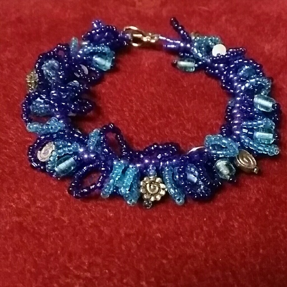 Blue beaded fringe charm bracelet