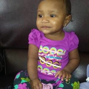 Meet your Posher, Danielle