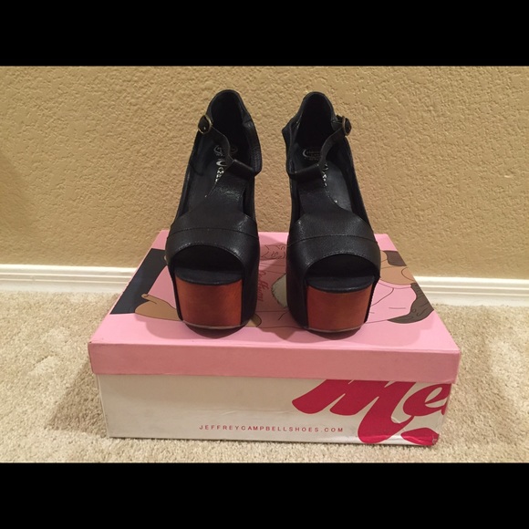 Jeffrey Campbell Shoes - Authentic Jeffrey Campbell foxy wood heels size 7