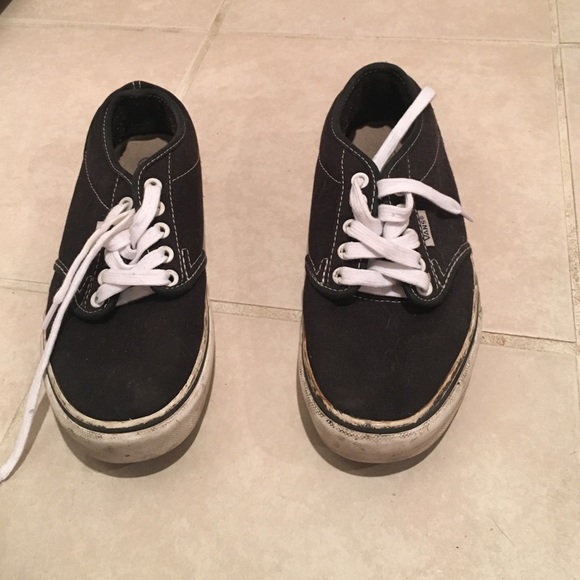 Black vans - Picture 1 of 2