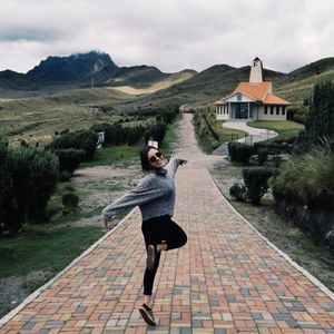 Meet your Posher, Bennett