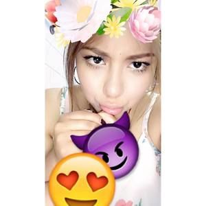 Meet your Posher, Angie