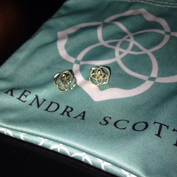 Kendra Scott- Dira Stud Earrings in Gold