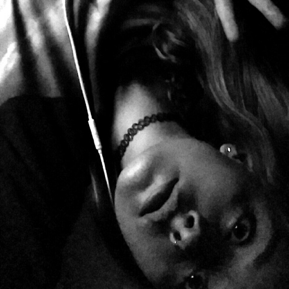 Meet your Posher, Baylee - Picture 1 of 1