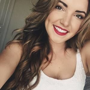 Meet your Posher, Alexis