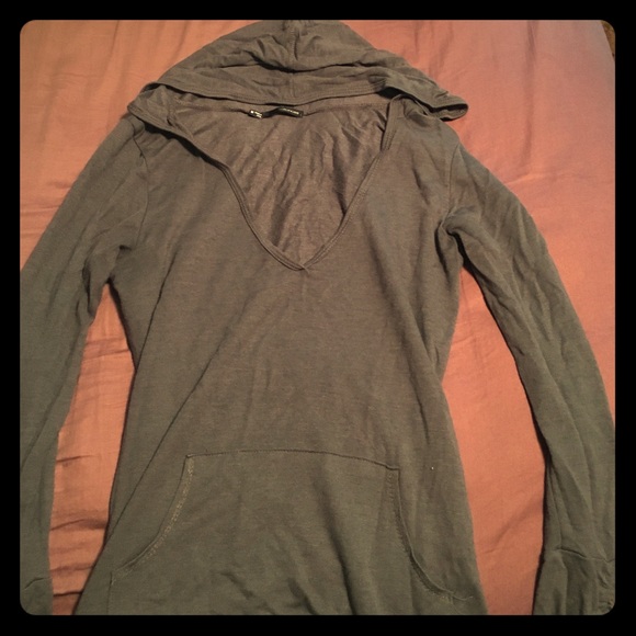 Pull Over V-Neck Hoodie