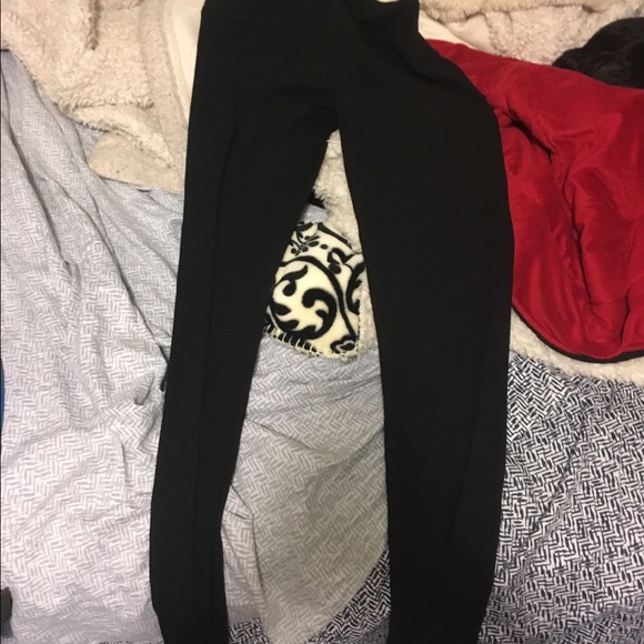 CLOSET CLOSING Black ribbed Jaycee leggings