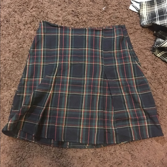 CLOSET CLOSING Plaid kaitlee skirt