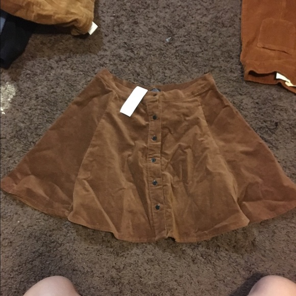 CLOSET CLOSING Brya corduroy skirt