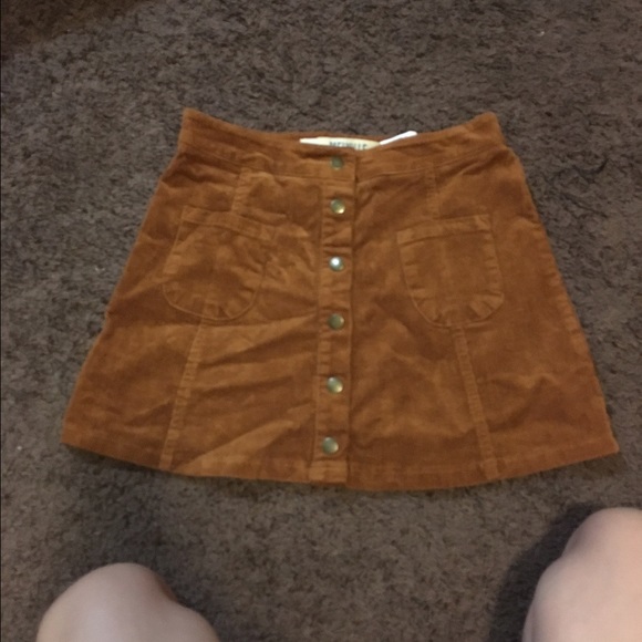 CLOSET CLOSING Brown Bruce button skirt