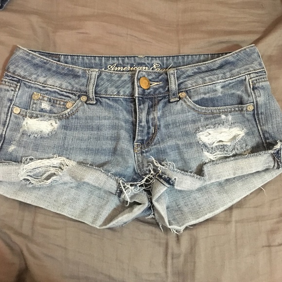 Light Wash American Eagle Shorts